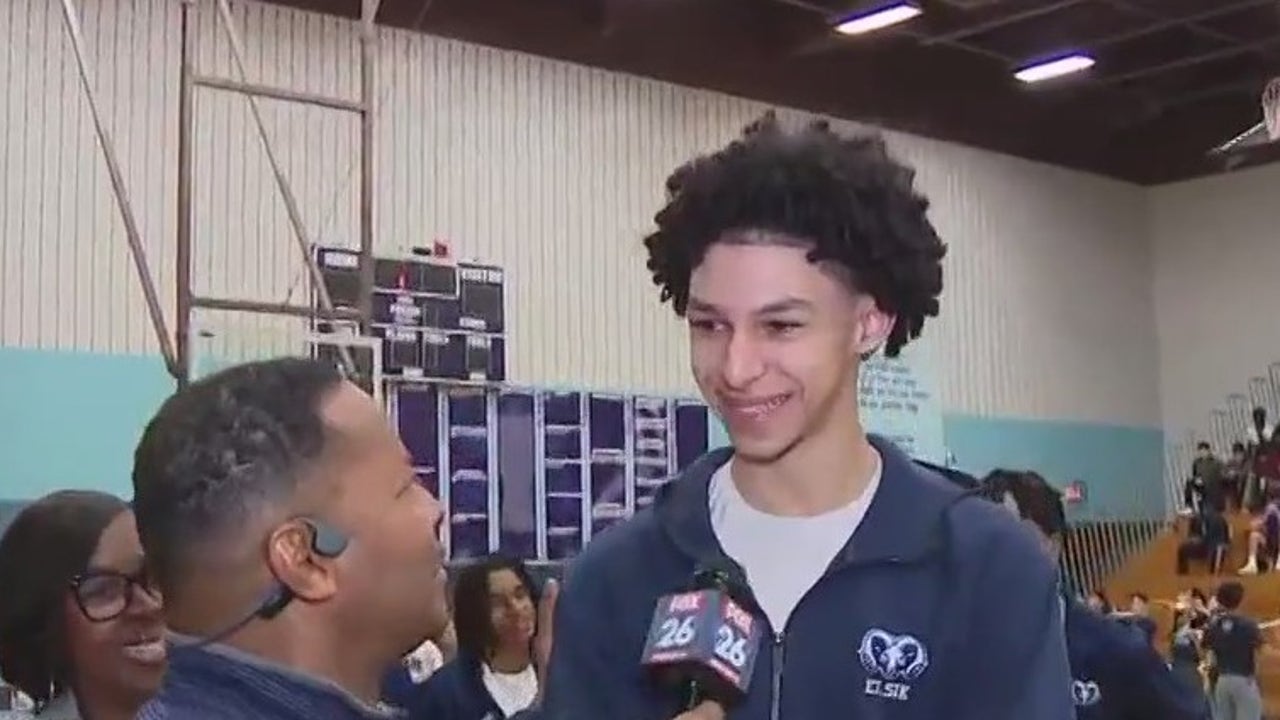 Alief Elsik High School Senior Is Making The Grade FOX 26 Houston alief-elsik-high-school-senior-is-making-the-grade-fox-26-houston