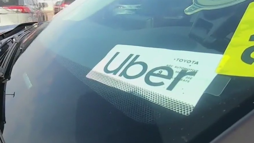 Gov. Walz hopes for compromise on Uber, Lyft