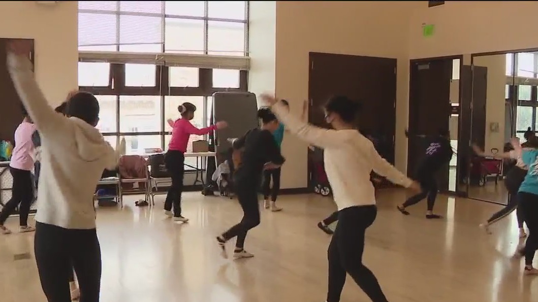 Chinese Folk Dance Association's free classes link generations in Bay Area