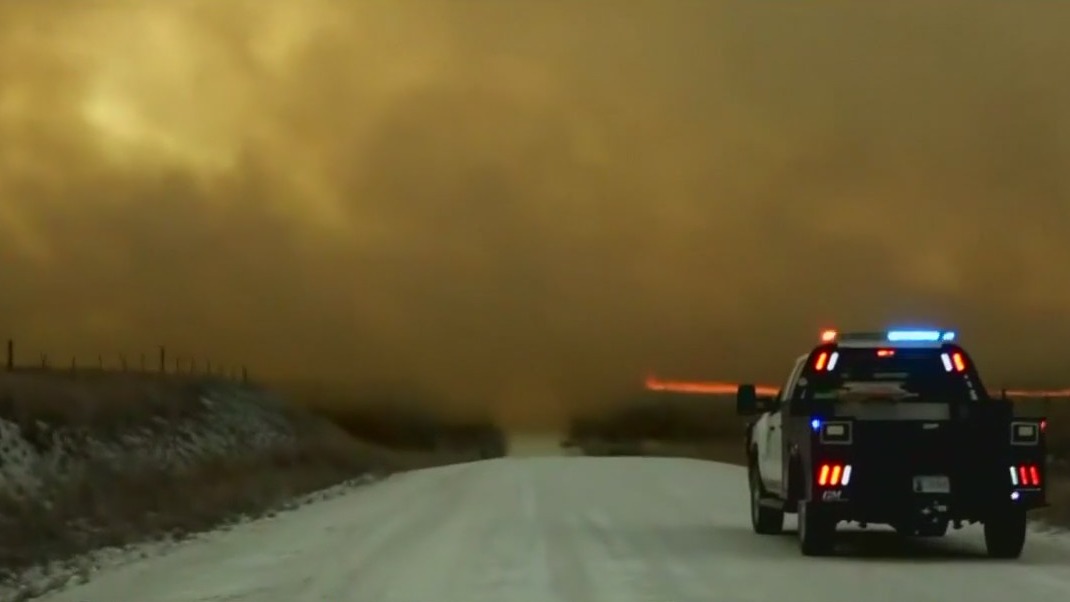 Wildfires burn out of control in Texas Panhandle