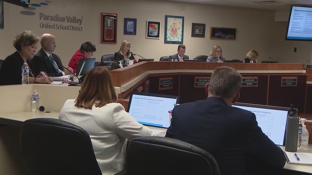 Paradise Valley school board holds meeting to determine budget cuts