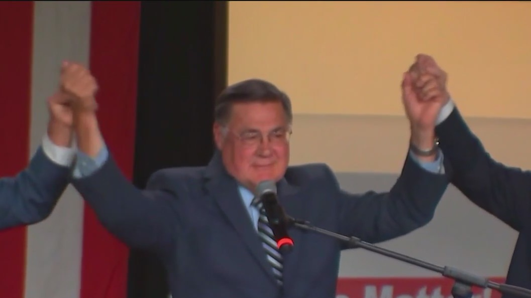 Long Island's red wave