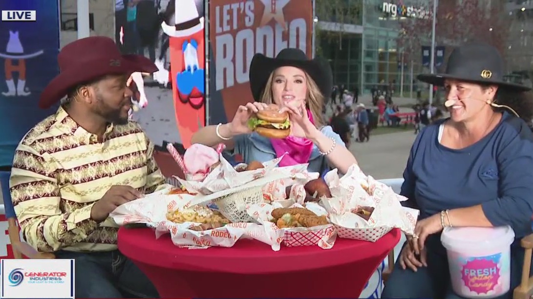 Rodeo Houston: Trying new carnival foods