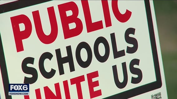 Kenosha school board members threatened after mask vote, groups show support