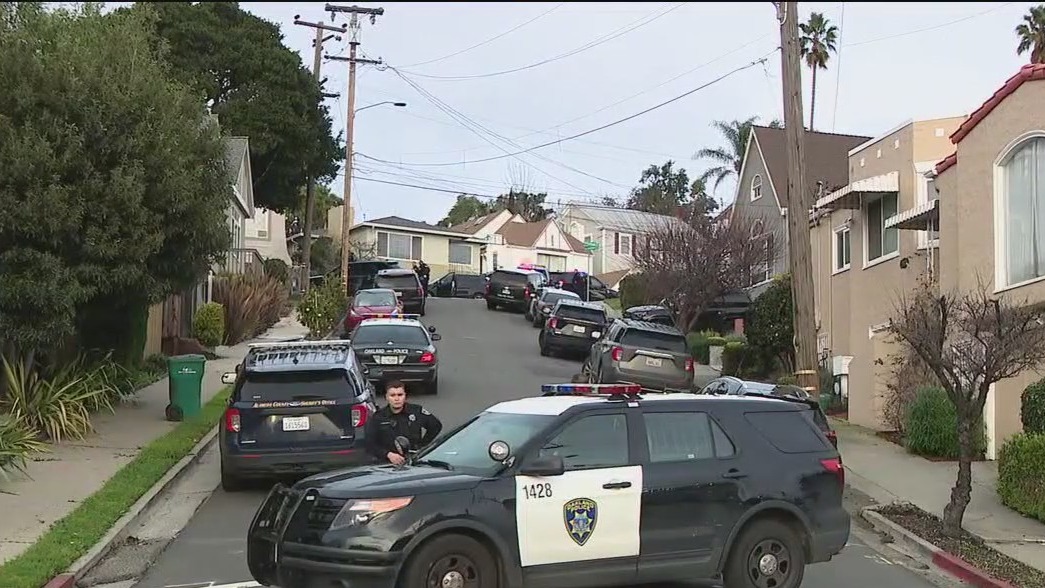 Standoff ends in Oakland after eviction notice served