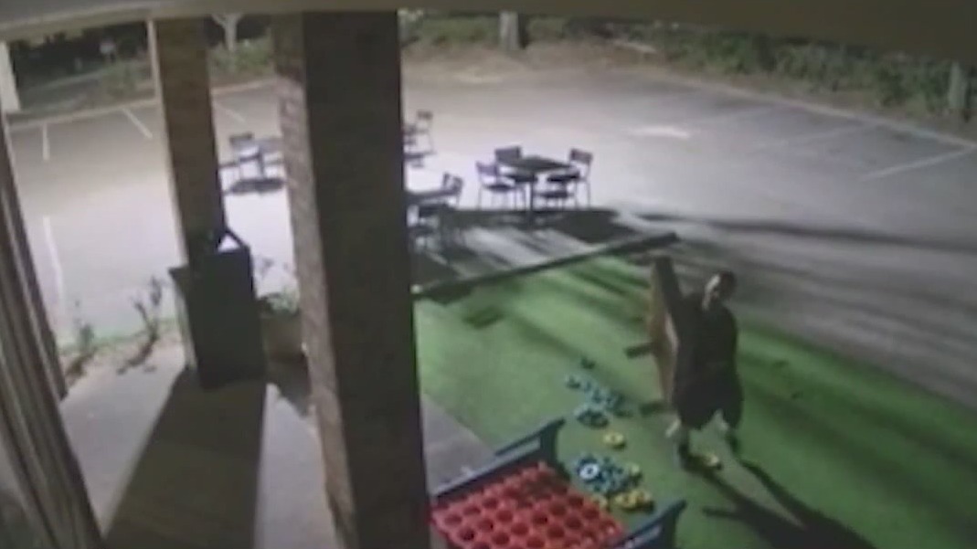 Man throws chairs, busts windows of restaurant