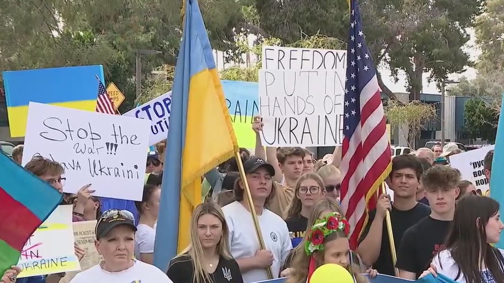 'Stand With Ukraine': Rally, march held in midtown Phoenix, uniting all walks of life to show solidarity