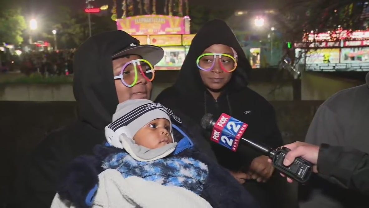 Hart Plaza 2023 Detroit Fireworks fans enjoyed the show