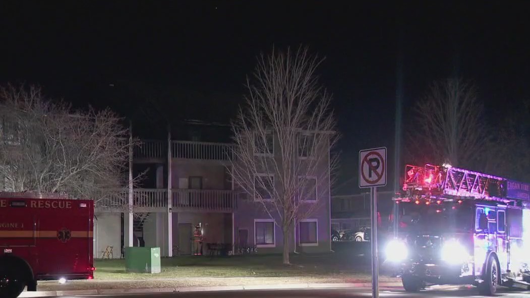 Eagan apartment fire displaces residents