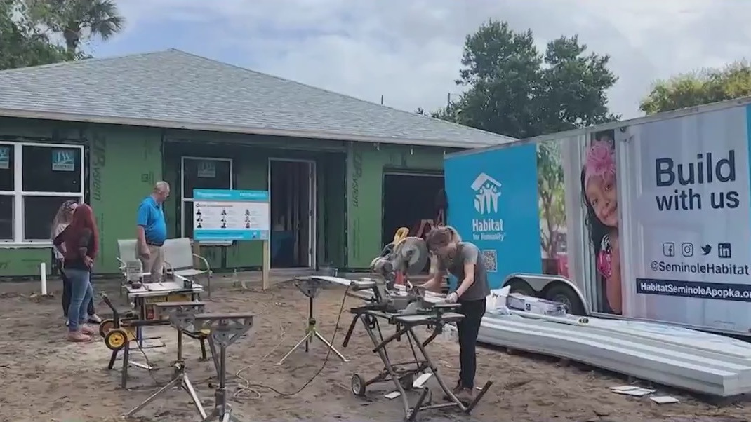 'So grateful': Woman helping build her own home