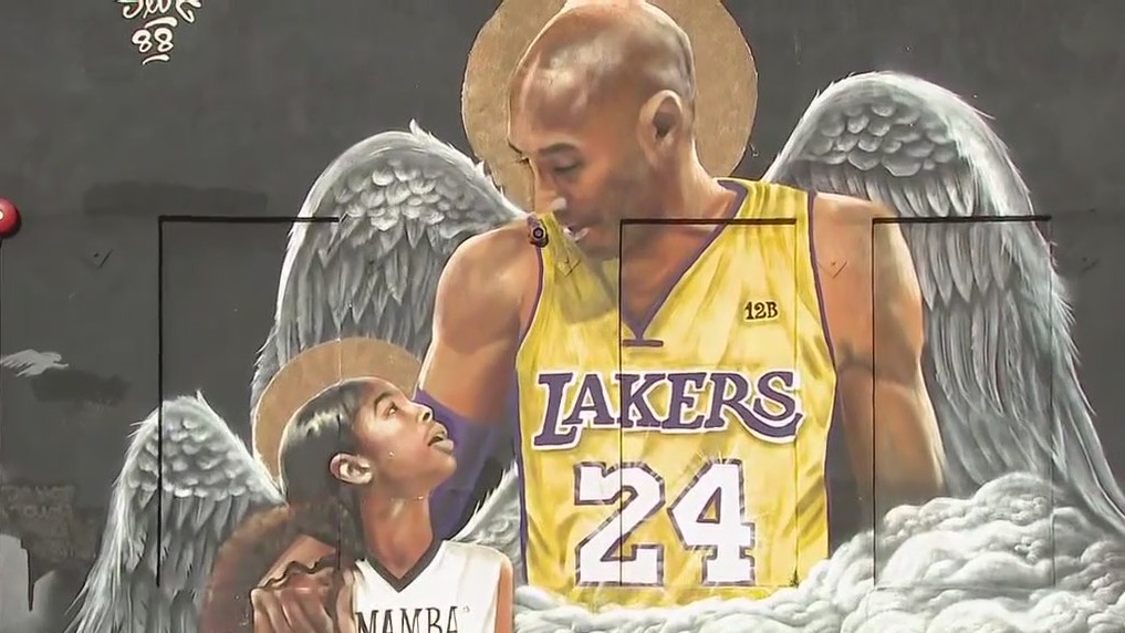 Fans honor Kobe and Gigi Bryant 4 years later