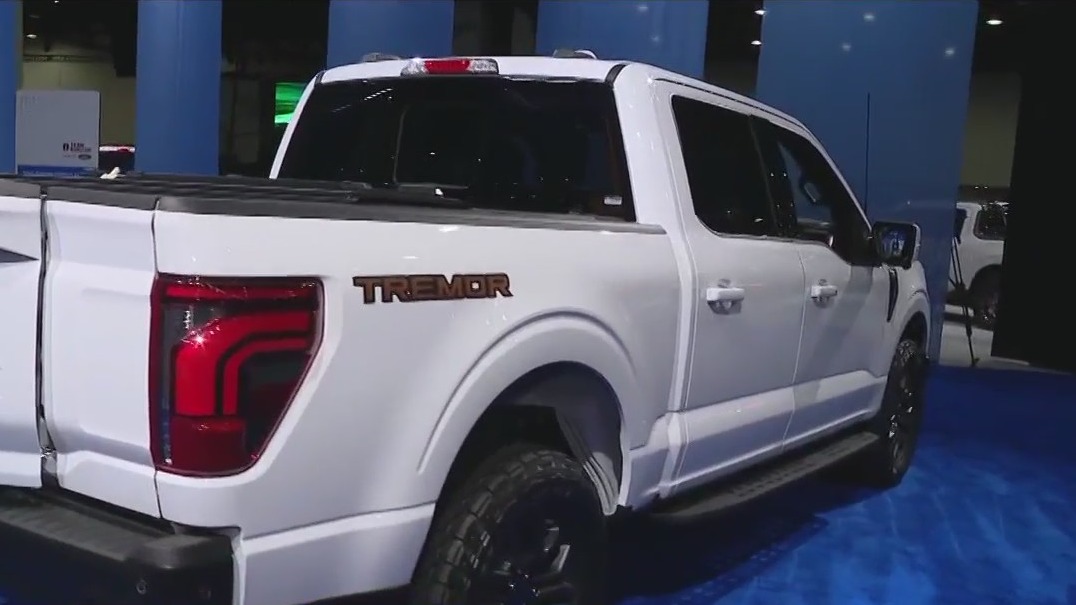 Ford unveils features of 2024 F-150 at Detroit Auto Show