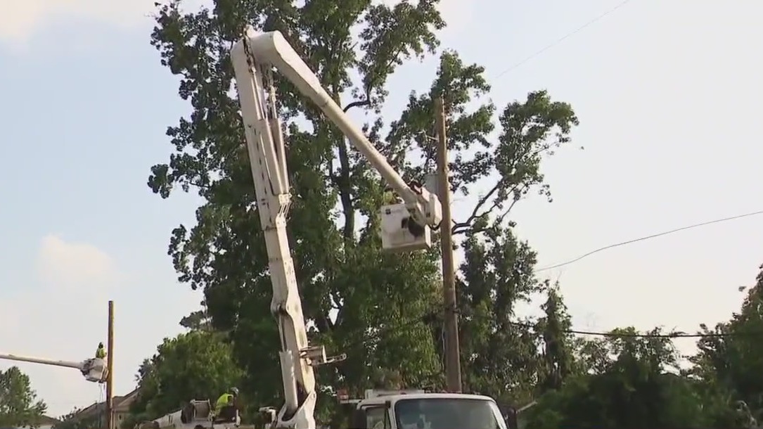 Houston storm: Houstonians grapple with lingering power outages, Centerpoint surpasses a restoration goal