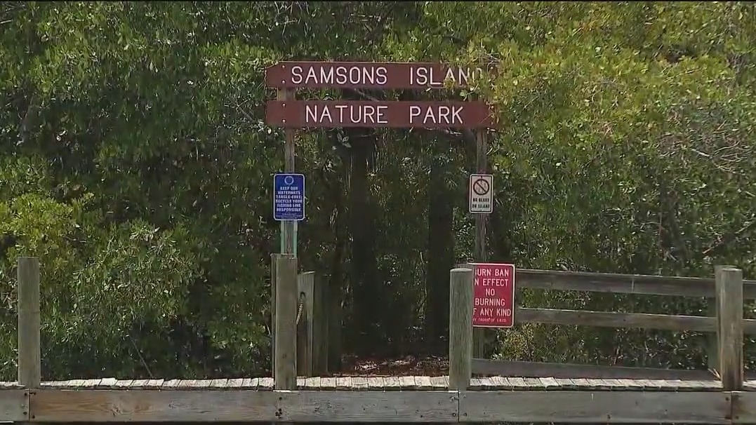 Man arrested after allegedly abandoning kids