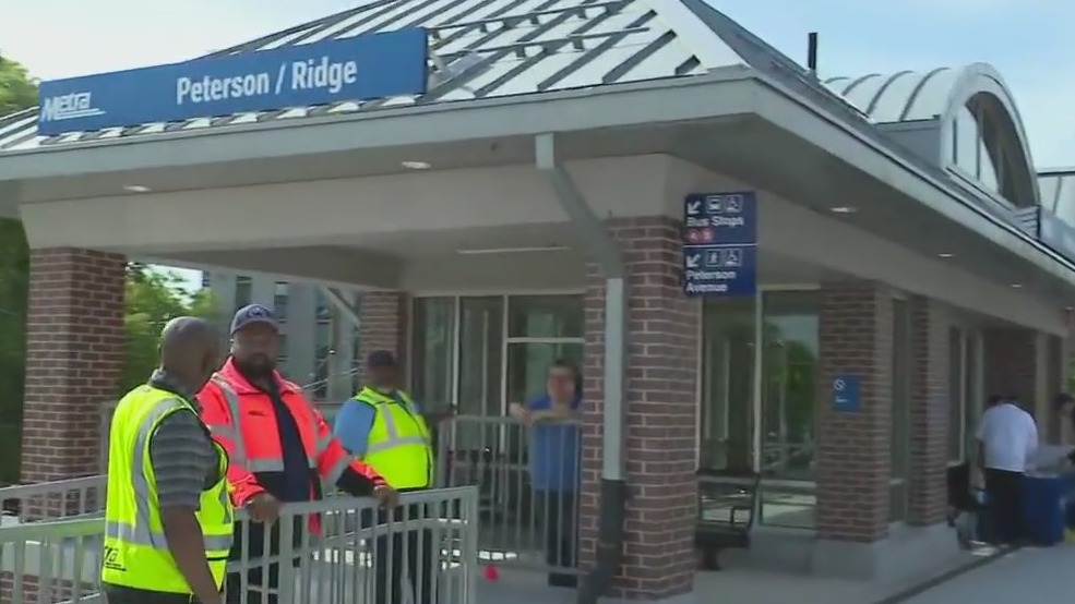 Metra's Peterson/Ridge Station opens in Edgewater