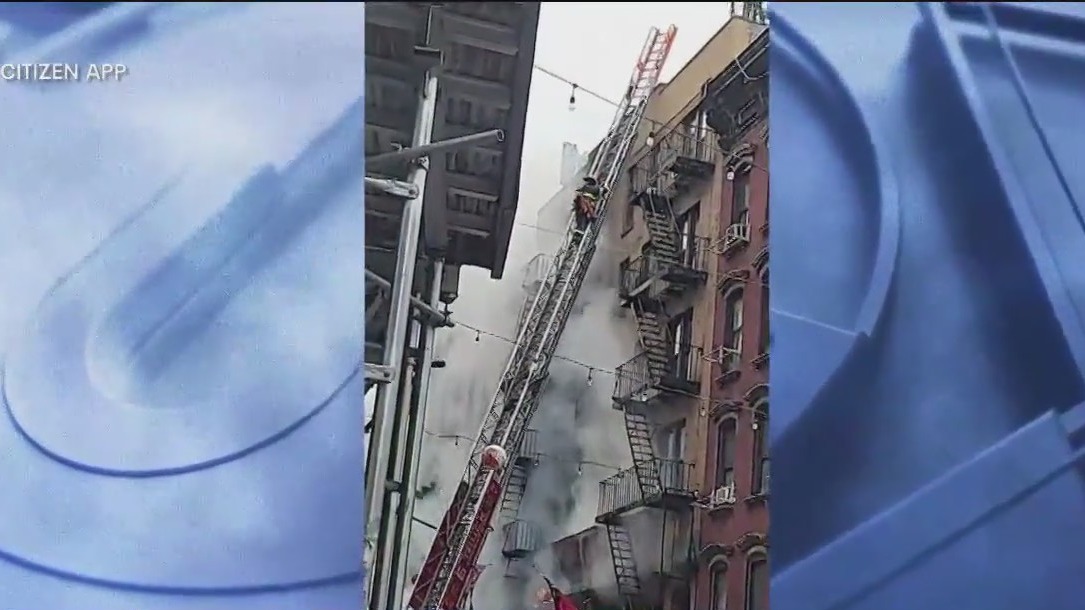 Chinatown fire injures 10