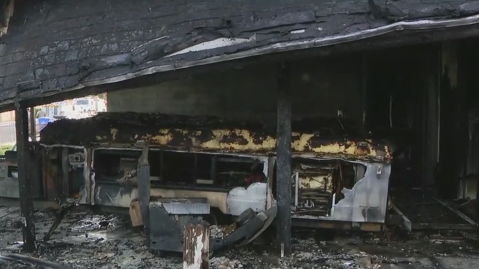 Fire destroys south Phoenix home