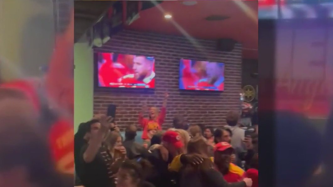 Known 'Chiefs bar' in Studio City prepares for big Super Bowl LVII turnout
