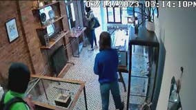 Brooklyn jewelry store robbed twice by same suspect
