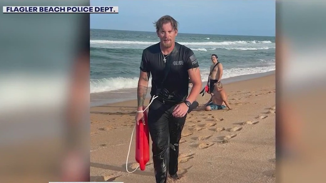 Florida police officer rescues swimmers