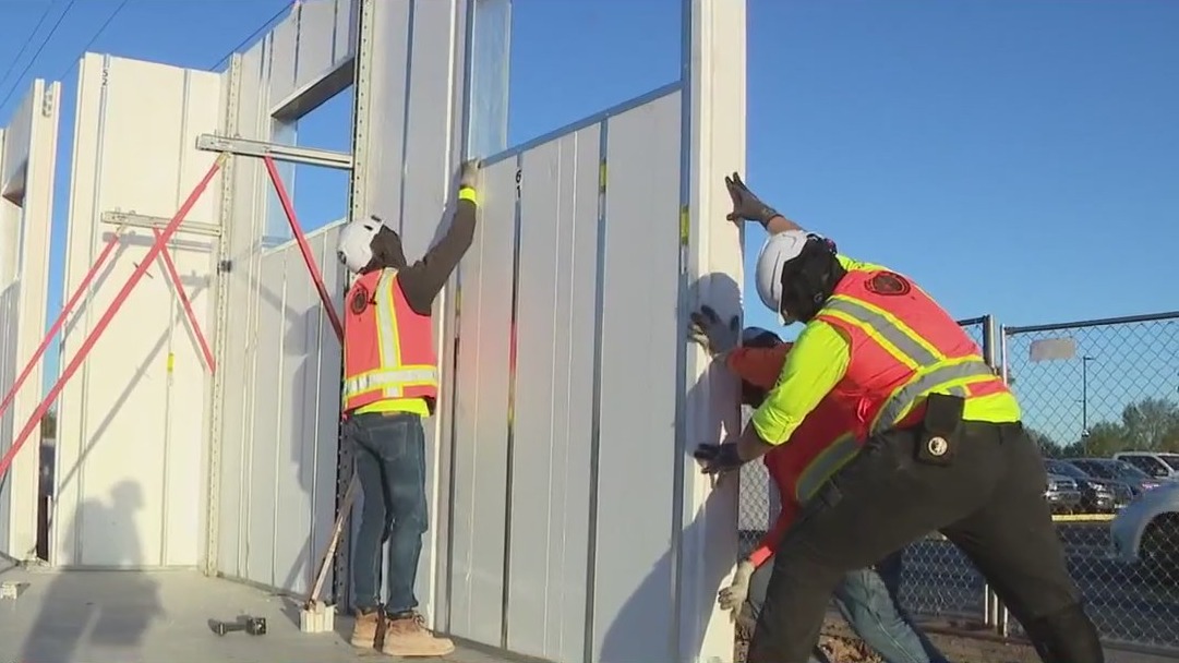 Hercuwall: Wood substitute used to build AZ school