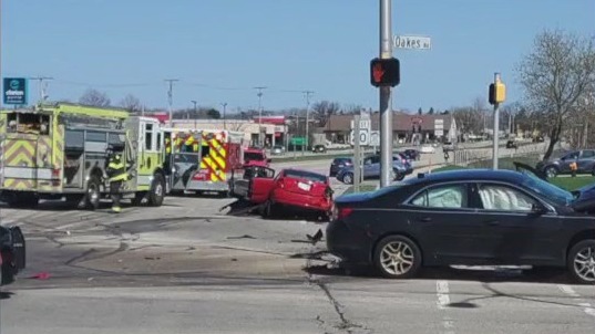 Mount Pleasant crash, 2 drivers taken to hospital