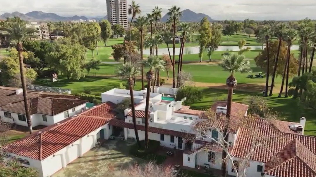 Phoenix Country Club historic home l Cool House