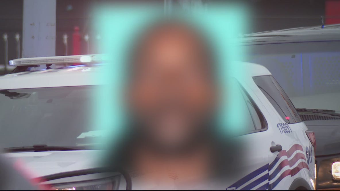 Suspect in murder of his girlfriend shoots self in head