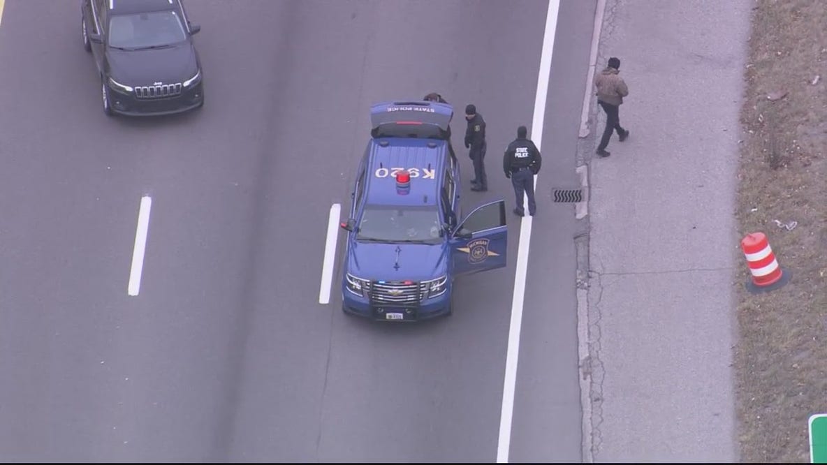 I-94 closed Monday after man shot to death in car