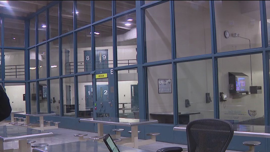 Community members push for oversight of Alameda County Sheriff's Office