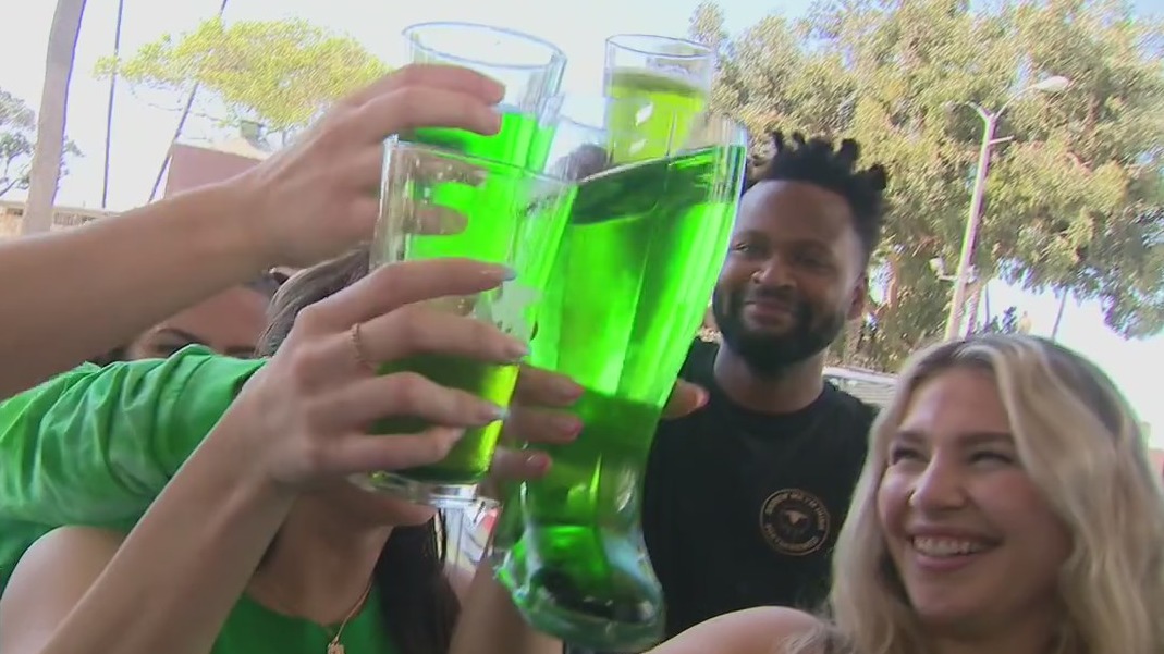Plenty of green at St. Patty's Day pub crawls across Los Angeles