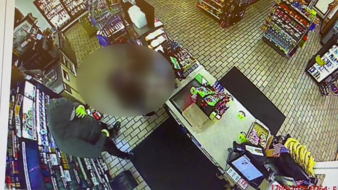 7-Eleven armed robbery suspects caught on surveillance video