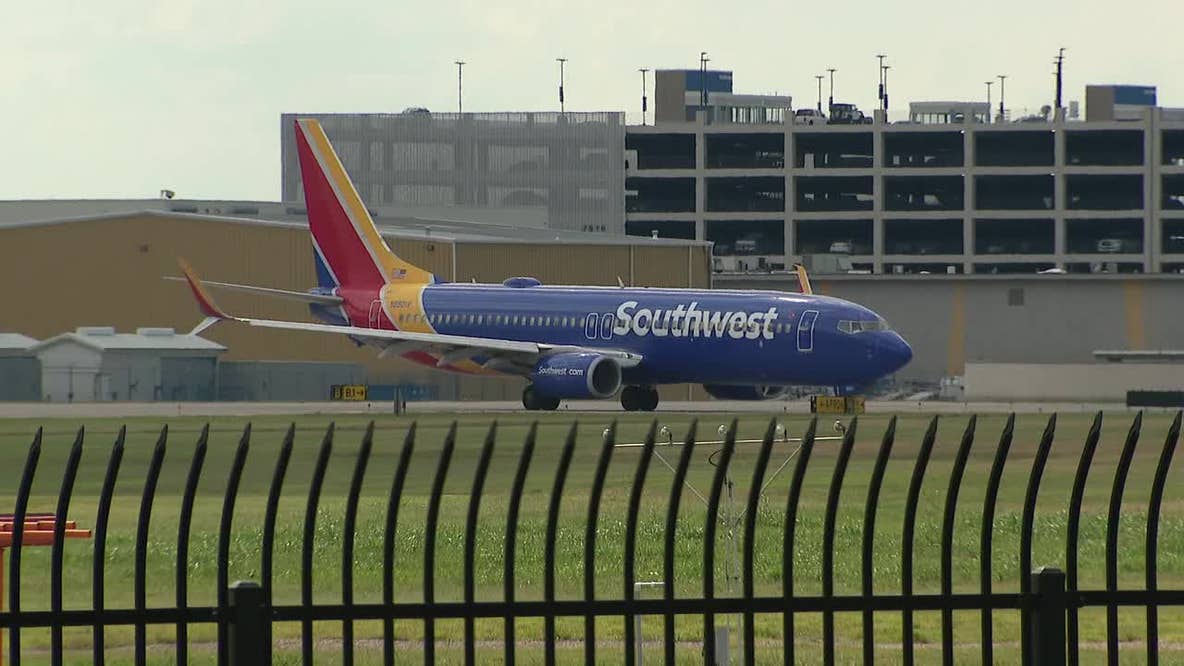 SWA reaches deal with flight attendants, mechanics