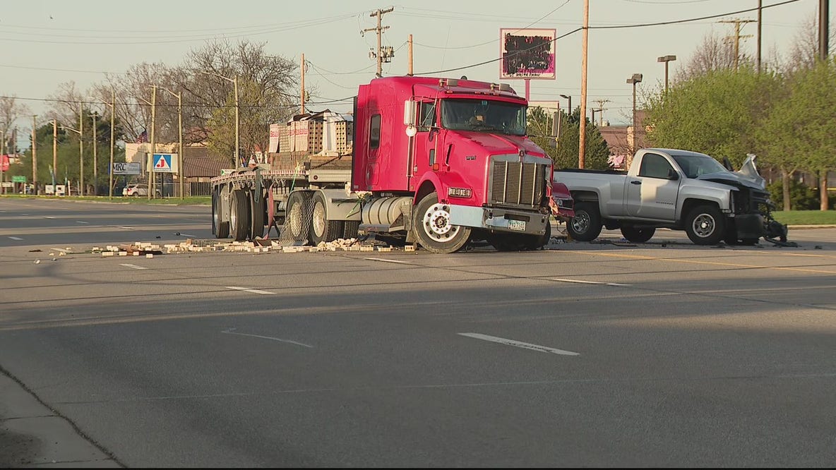 Roseville man armed with a knife shot to death by police after approaching officers following crash