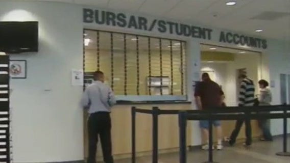 FAFSA glitch blocks students' financial aid applications