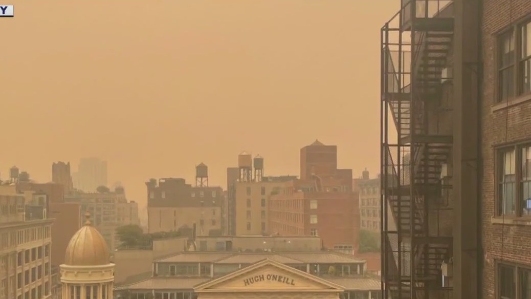 Orange haze in NYC from Canadian wildfire