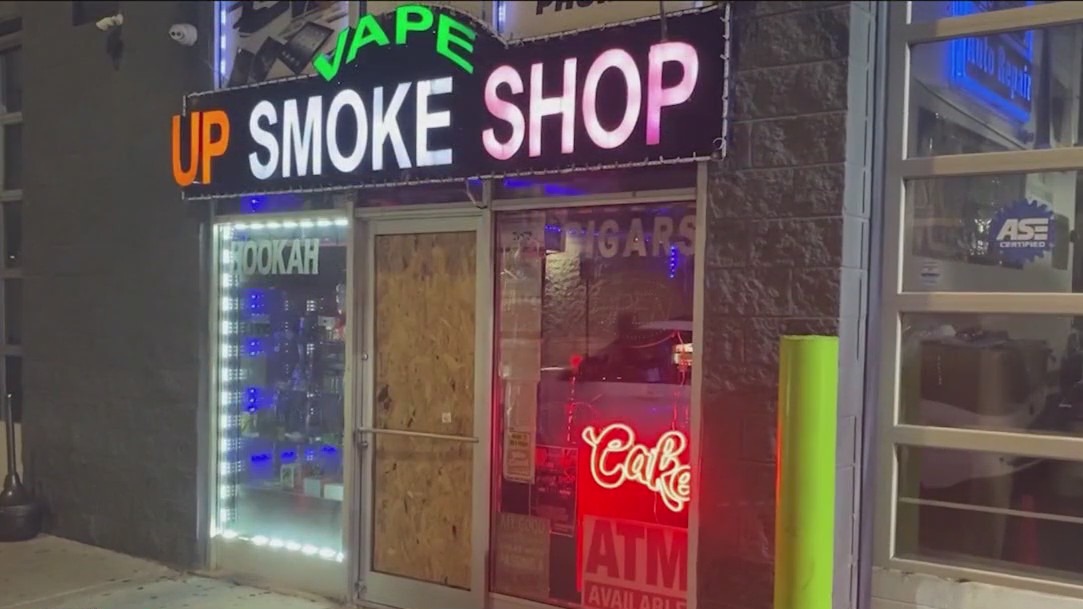 Chicago dispensary, smoke shops robbed overnight in latest series of burglaries