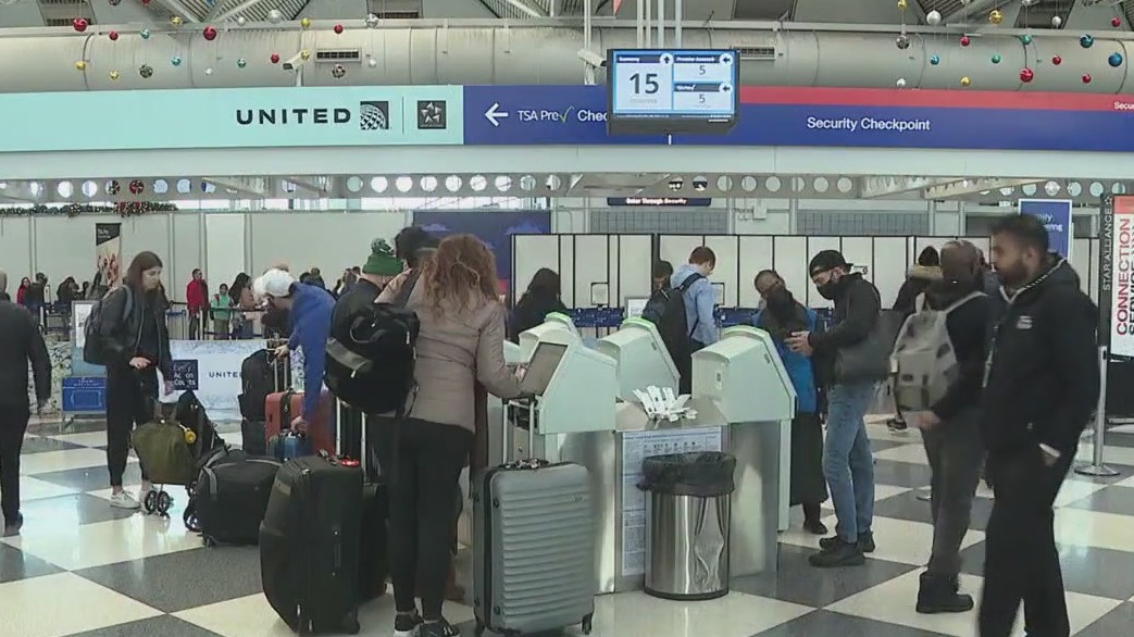 Chicago airports bracing for Christmas travel rush
