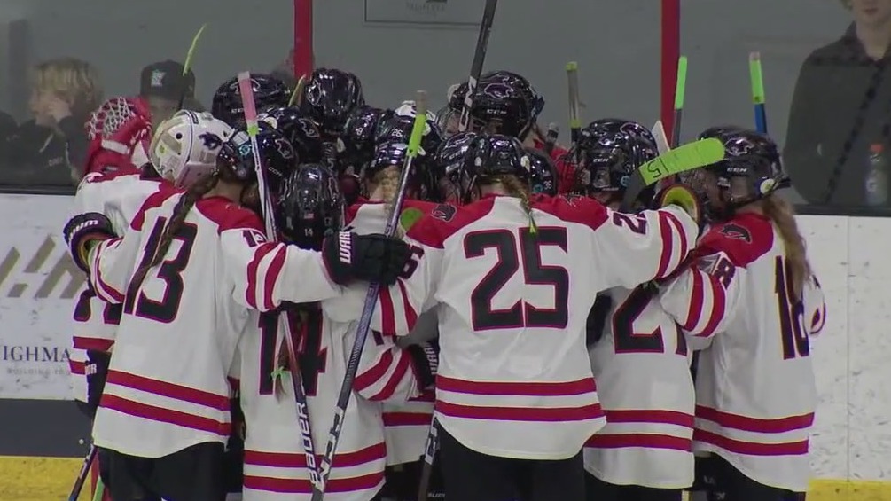 Shakopee HS athlete honored at hockey game
