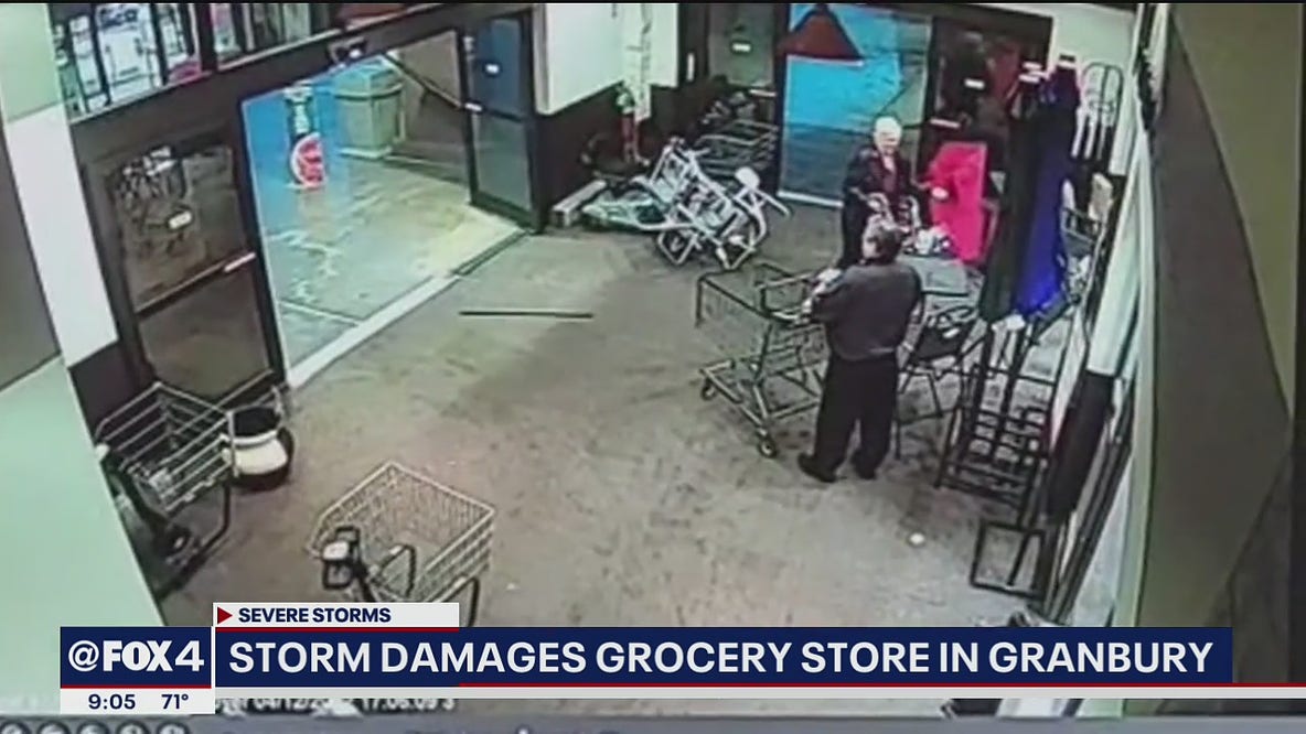 Storm damages grocery store in Granbury