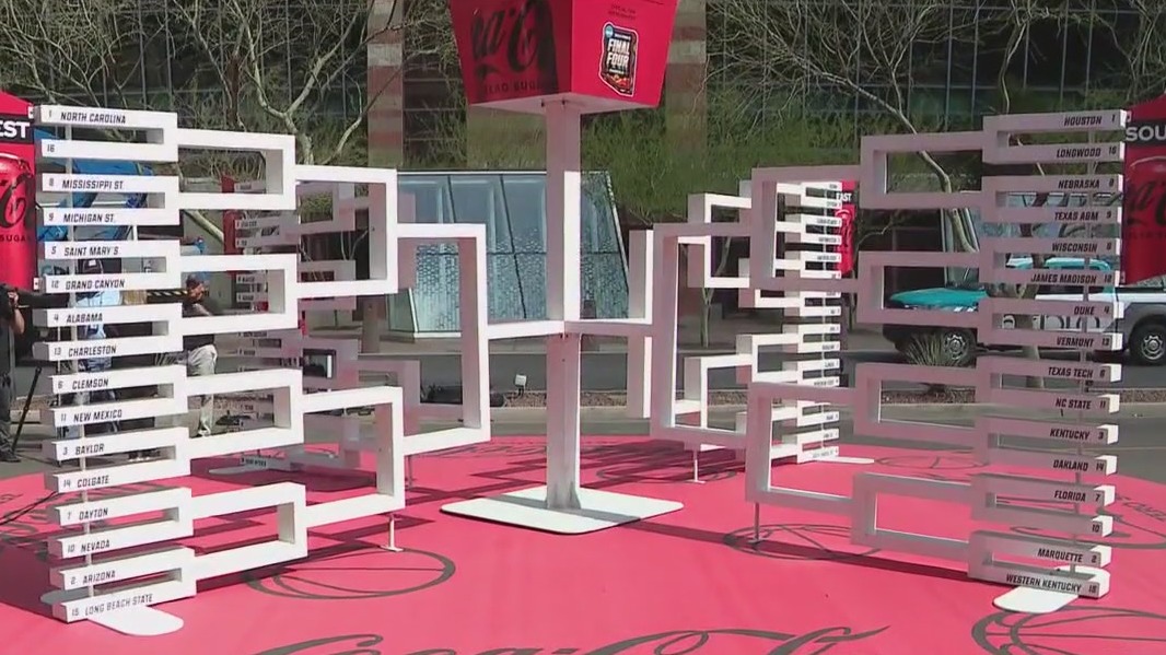 3D March Madness bracket at Phoenix Convention Center