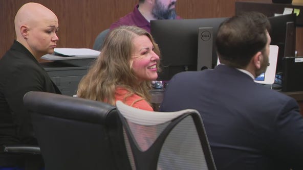 "Doomsday Mom" Lori Vallow appears in Arizona court