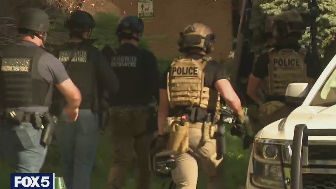Suspect arrested in shooting of cops