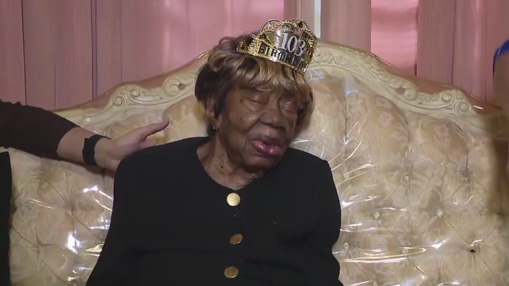 Chicagoan who turned 103 years old today reveals secret to her longevity