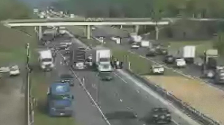 Florida Turnpike southbound lanes shut down near U.S. 27