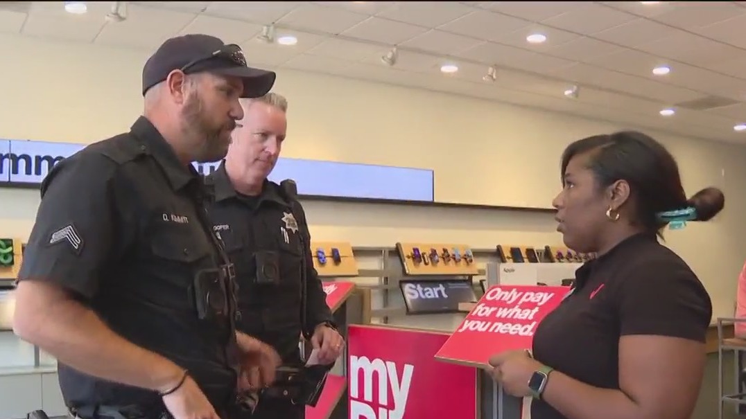 Oakland police bring back old strategy: foot patrols in commercial districts