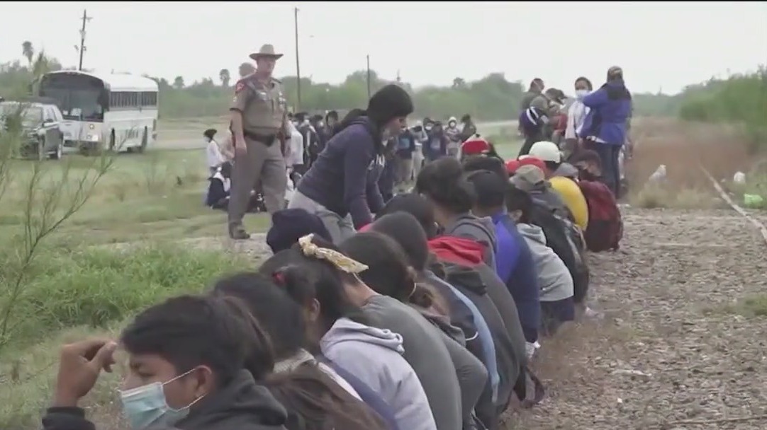 NYC migrant shelters: Pressure to accommodate asylum seekers