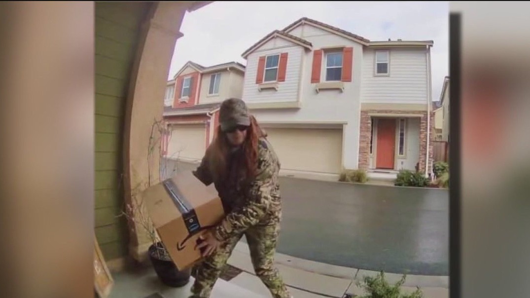 Police looking for porch pirate in Rohnert Park
