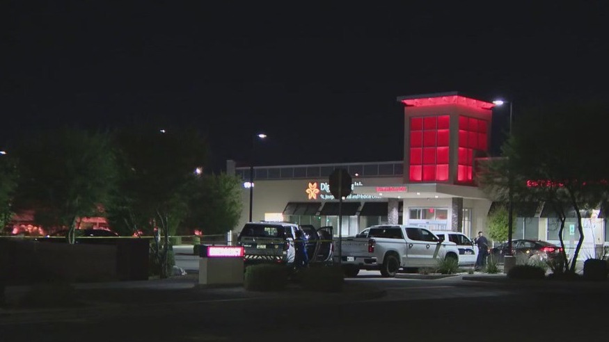 Man hospitalized after north Phoenix shooting
