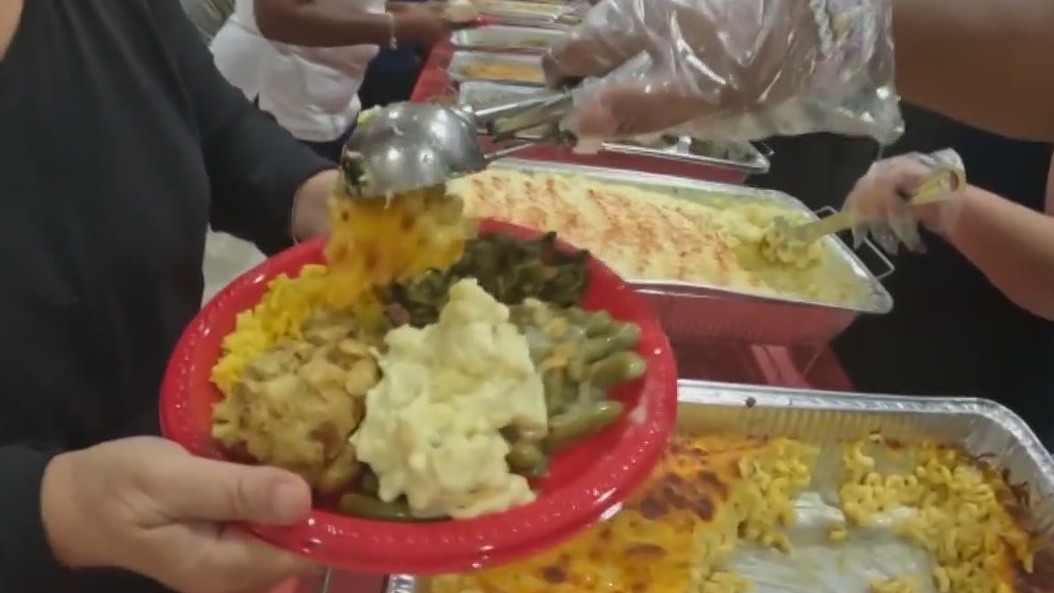 St. Pete nonprofit offers seniors chance to celebrate Thanksgiving early with their families